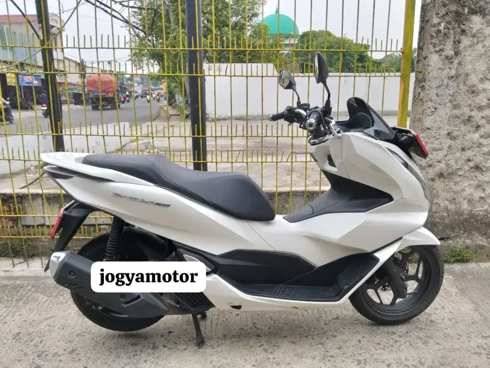 3 - PCX 160 CBS 2023 pajak hidup
