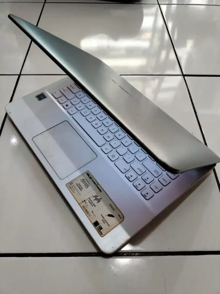 Jual Laptop Asus 441Silver