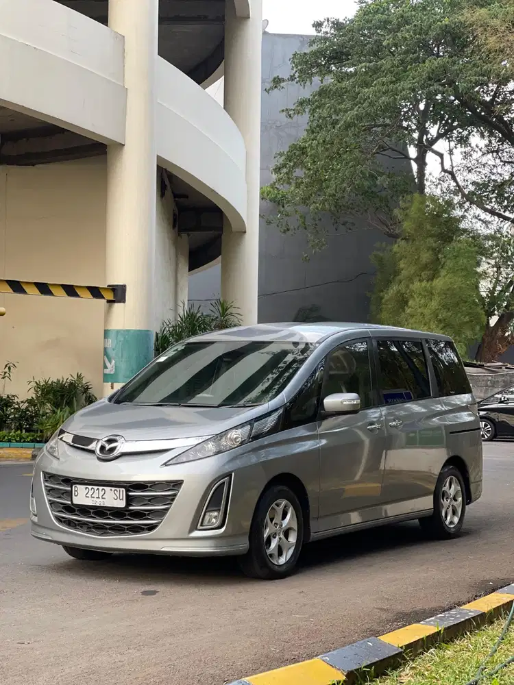 Mazda Biante 2.0 2013