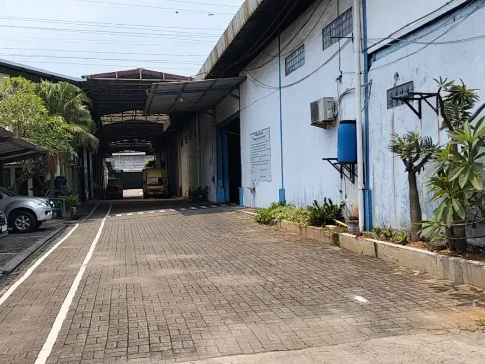 Dijual Cepat Gudang di Poris Plawad, Cipondoh, LT. 1 Hektar, Surat SHM, Akses Kontainer