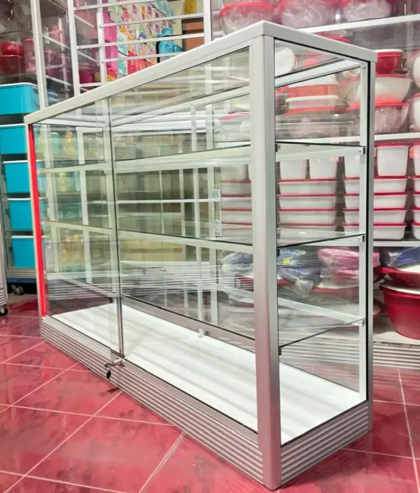 Etalase Kaca Dan Aluminium 1,5Mx1M