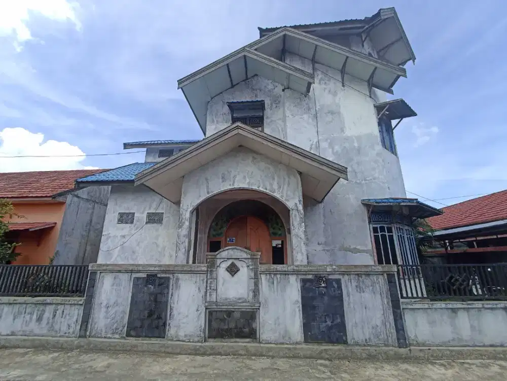 di jual cepat 2 lantai 6 kt 3 km