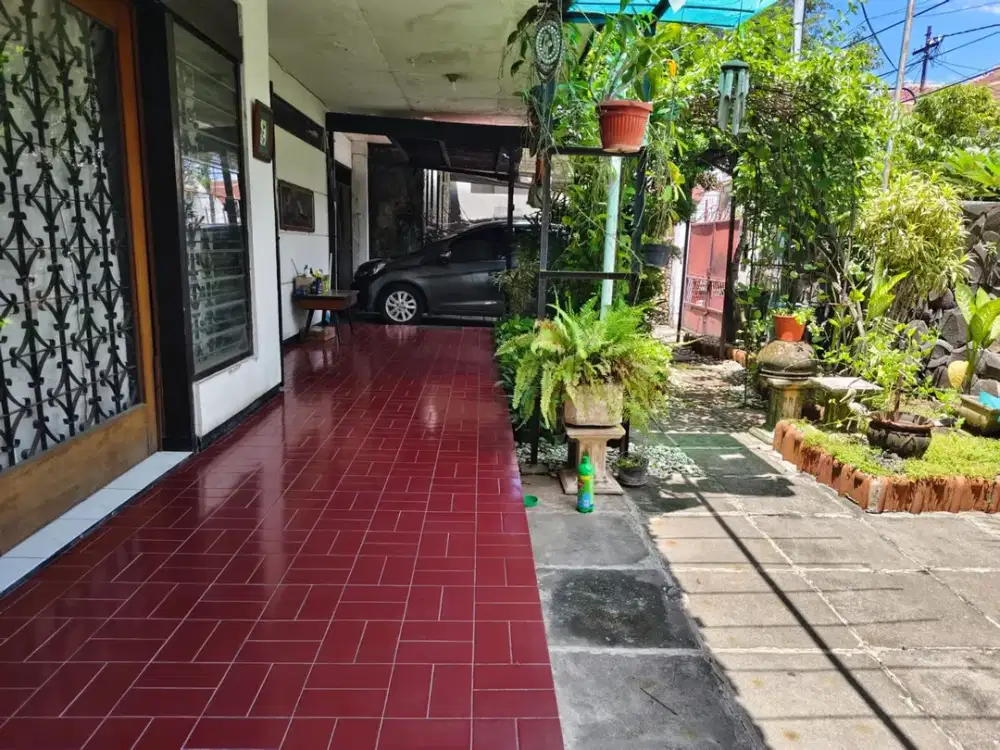 Dijual Rumah Idaman di Pusat Kota Surabaya! Selangkah dari Ngagel