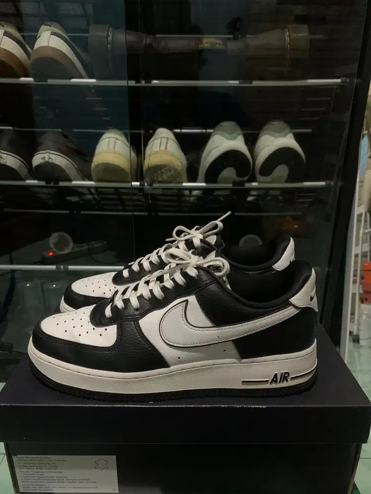 Sepatu Nike Air Force 1 07 LV8