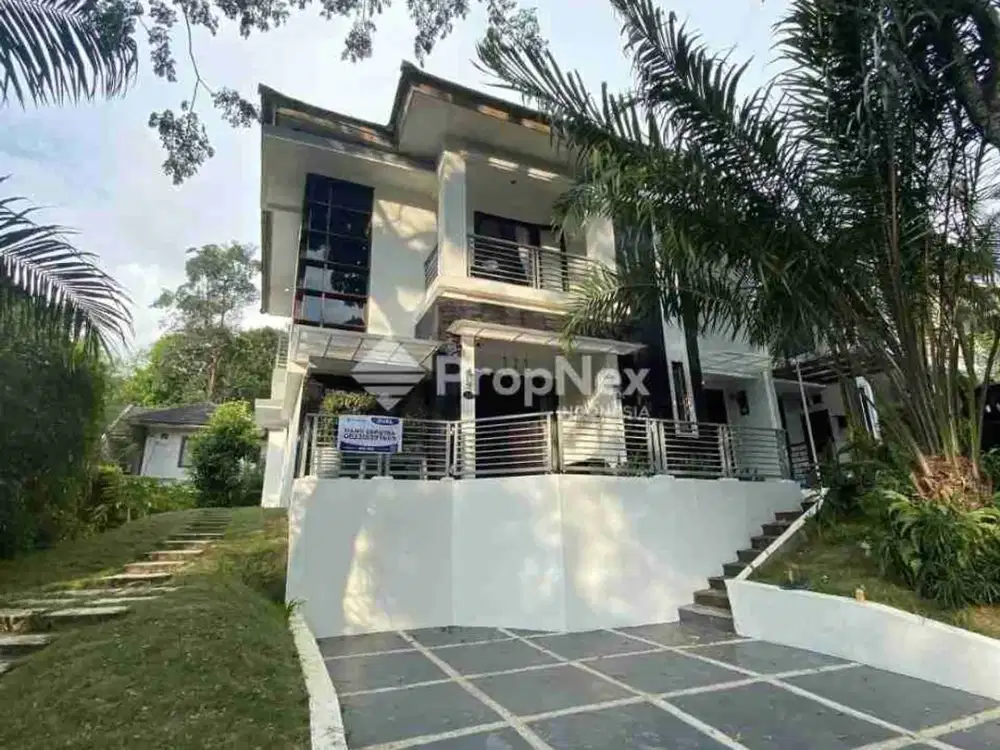 Rumah Mewah di Villa Panbil
Villa Panbil Full Furnished