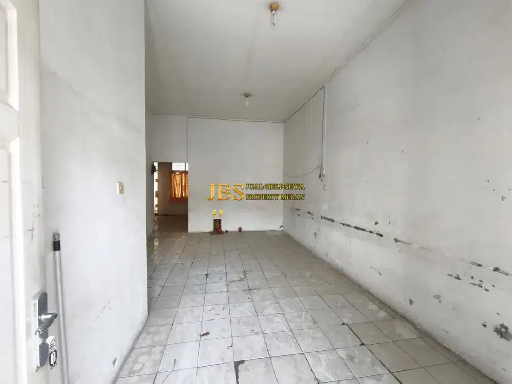 Disewakan Rumah 1 Tingkat di Komplek Cemara Hijau Jalan Metal - Medan