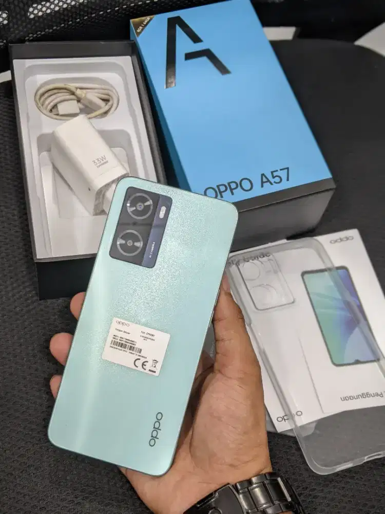 Oppo A57 Ram 8GB 4+4/64GB lengkap Masih Layar Bawaan