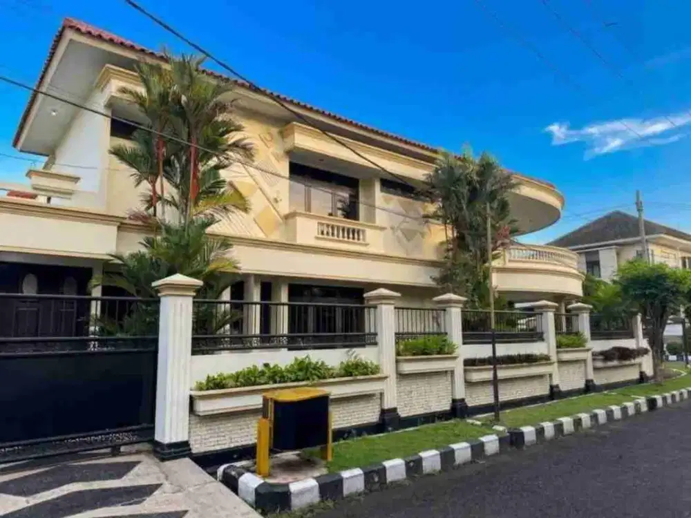 Rumah Mewah Manyar Kertoarjo Pusat Kota Surabaya