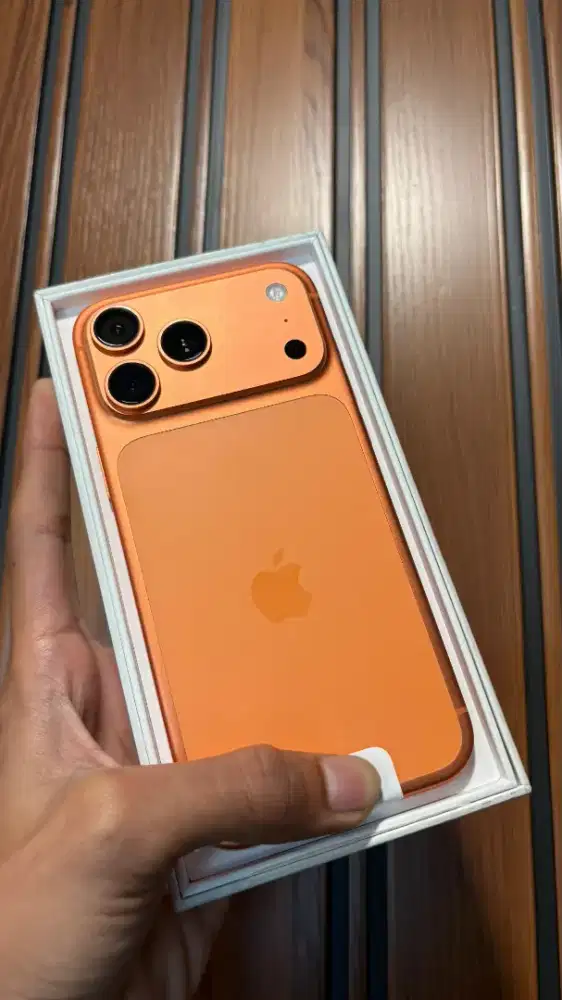 iPhone 17 pm cosmic orange 256gb iBox