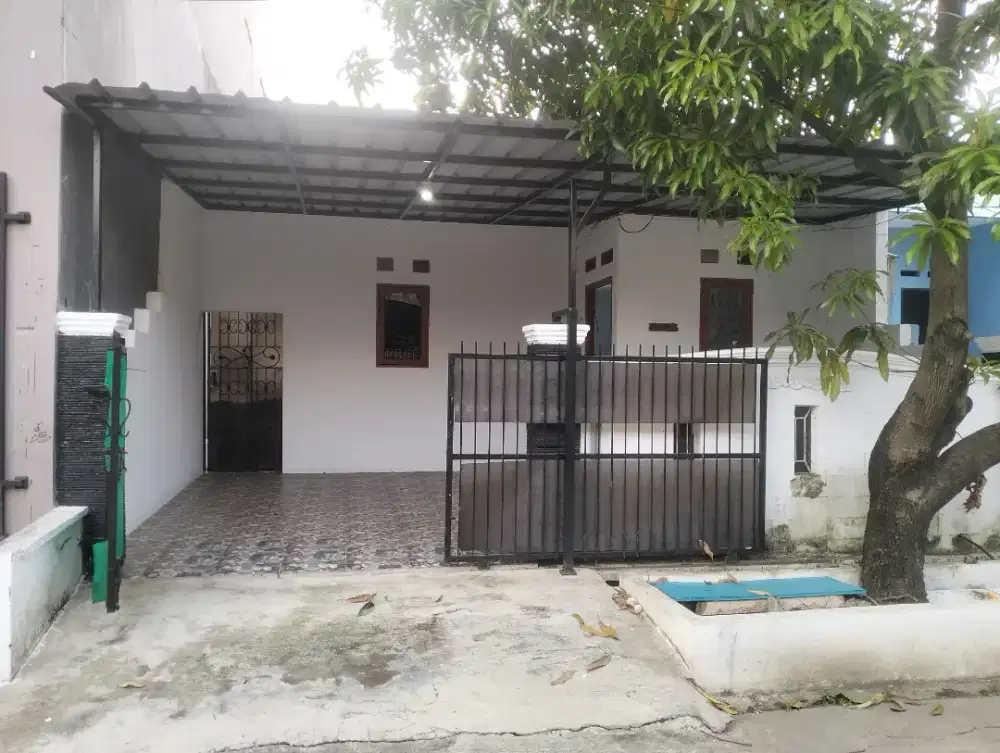 Di kontrakan rumah
