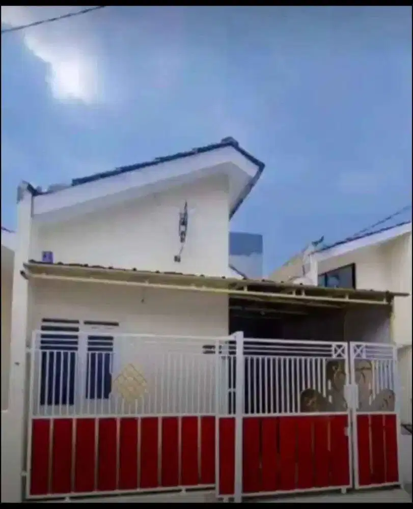 Dijual Rumah beserta isinya