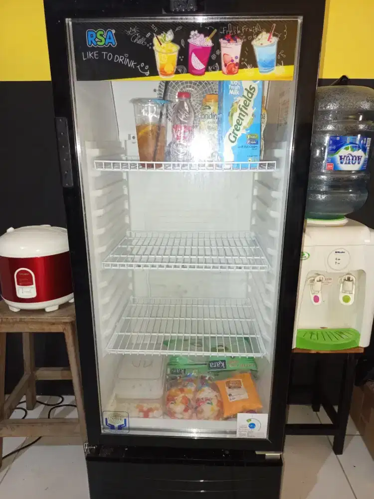 Dijual Cepat showcase bisa nego