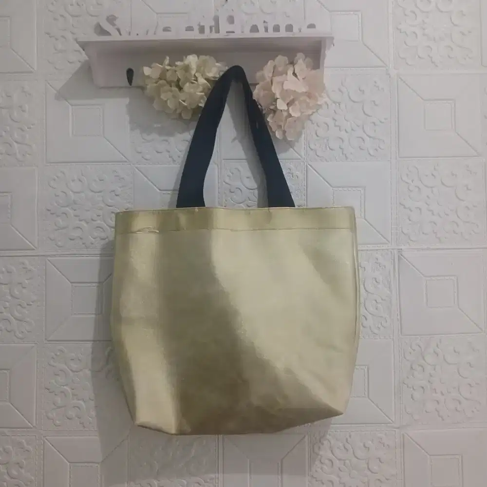 TAS KANVAS GOLD