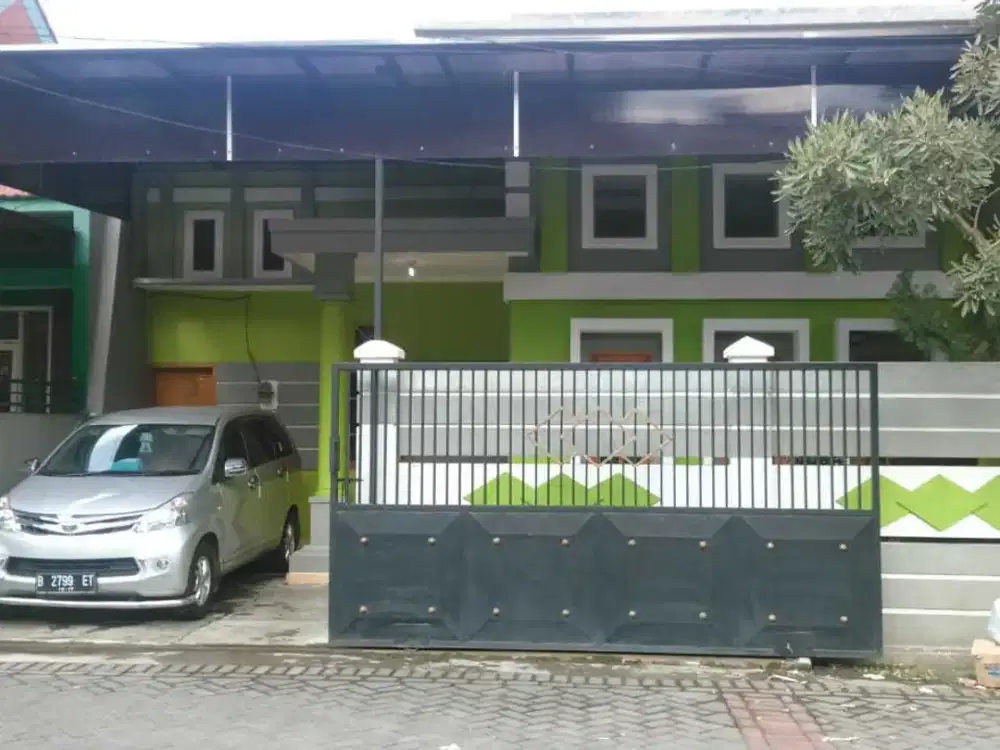 2086 Dijual Villa Batu Dekat Pasar Songgoriti