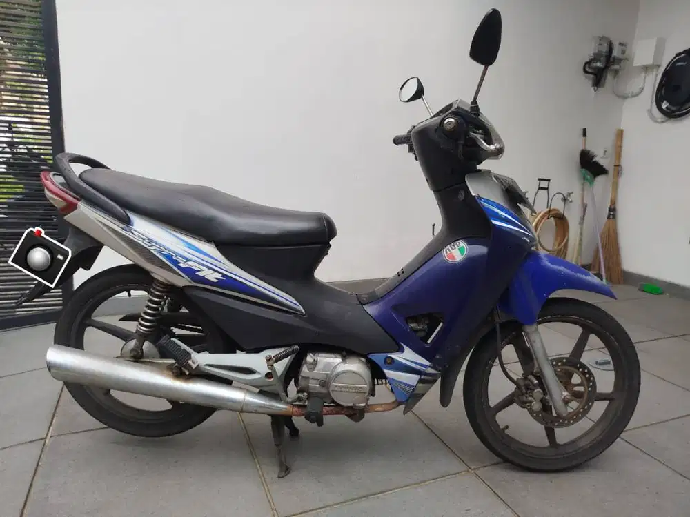 DIJUAL MOTOR SUPRA FIT TAHUN 2006 PEMAKAIAN PRIBADI SURAT LENGKAP AMAN