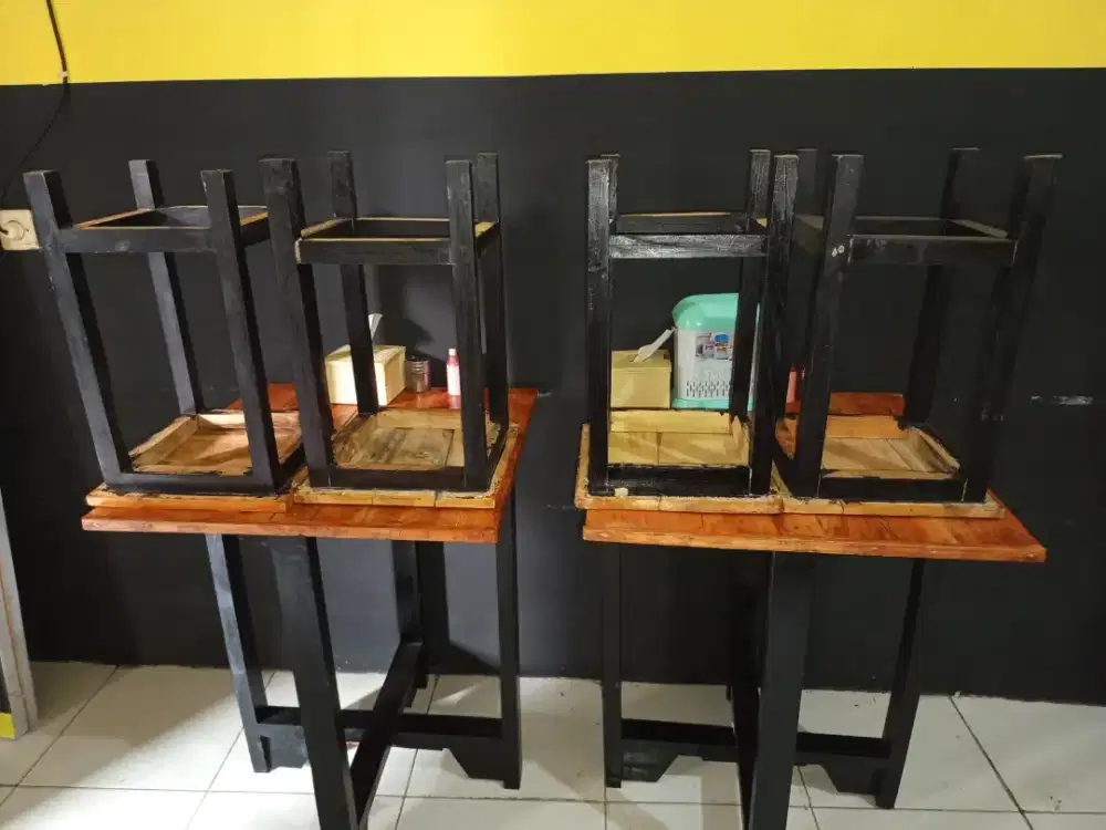 Dijual meja cafe 2 set