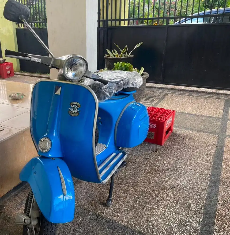 VESPA SUPER 125 TAHUN 1976