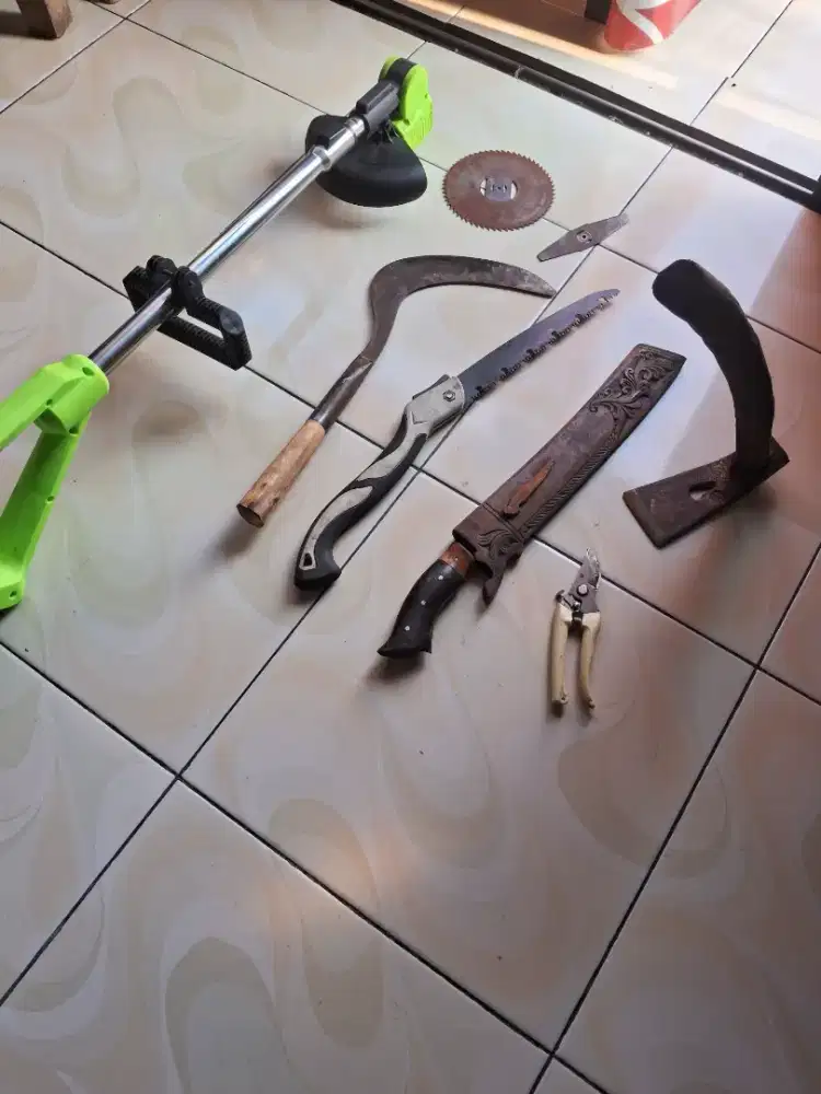 JASA PANGGILAN POTONG RUMPUT