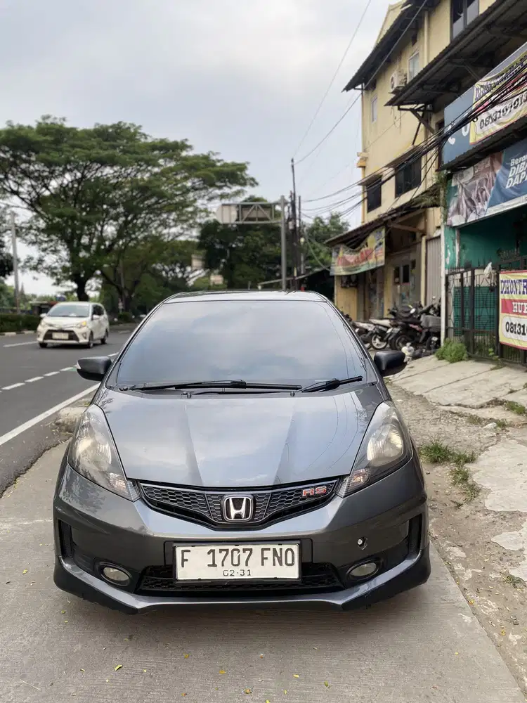 Honda Jazz 1.5 RS Automatic 2013 Abu Tua metalik