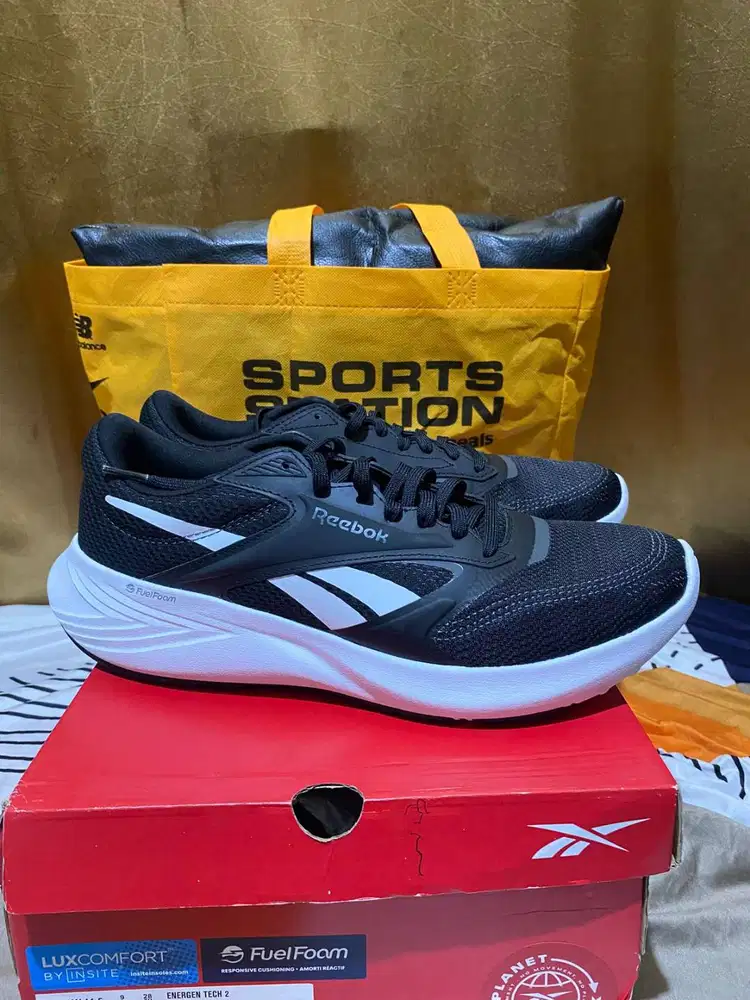 sepatu reebok new