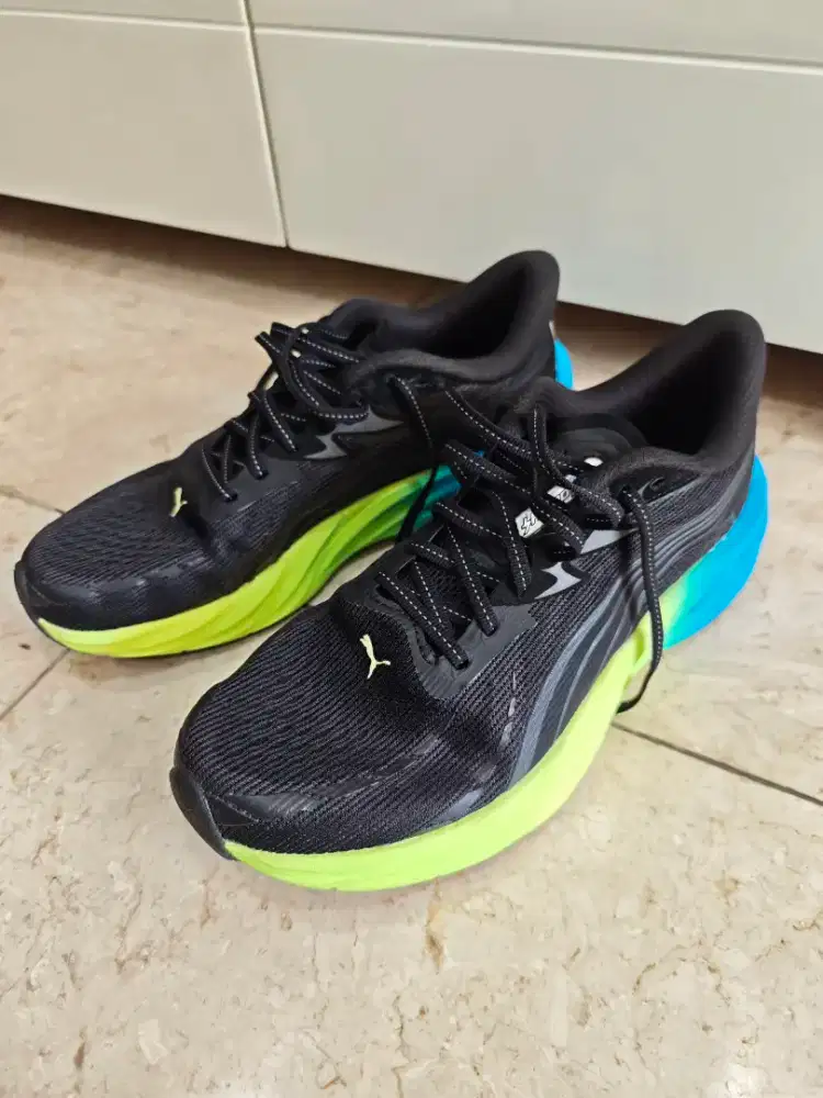 Puma velocity nitro 4 like new