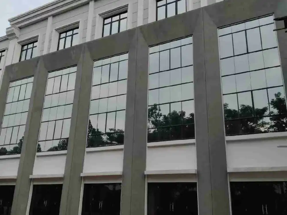 DIJUAL RUKO MEWAH 4 LANTAI DI KELAPA GADING