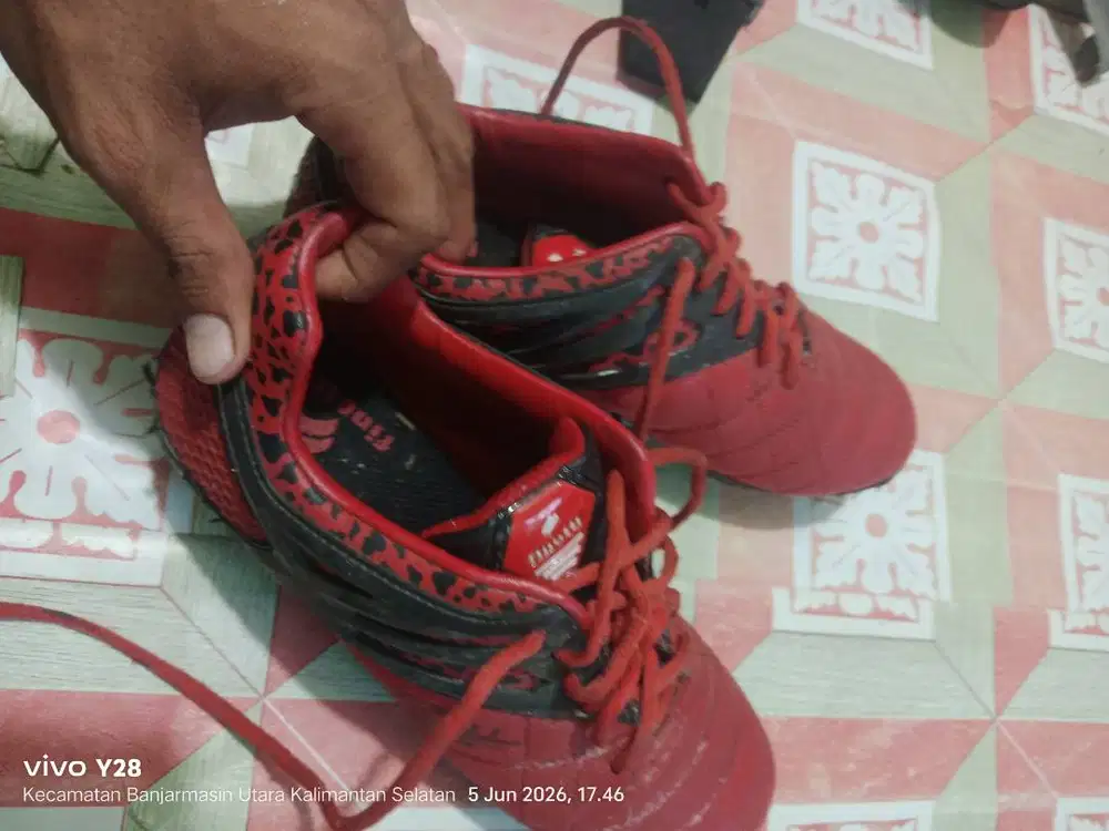 Di jual sepatu finotti uk 38