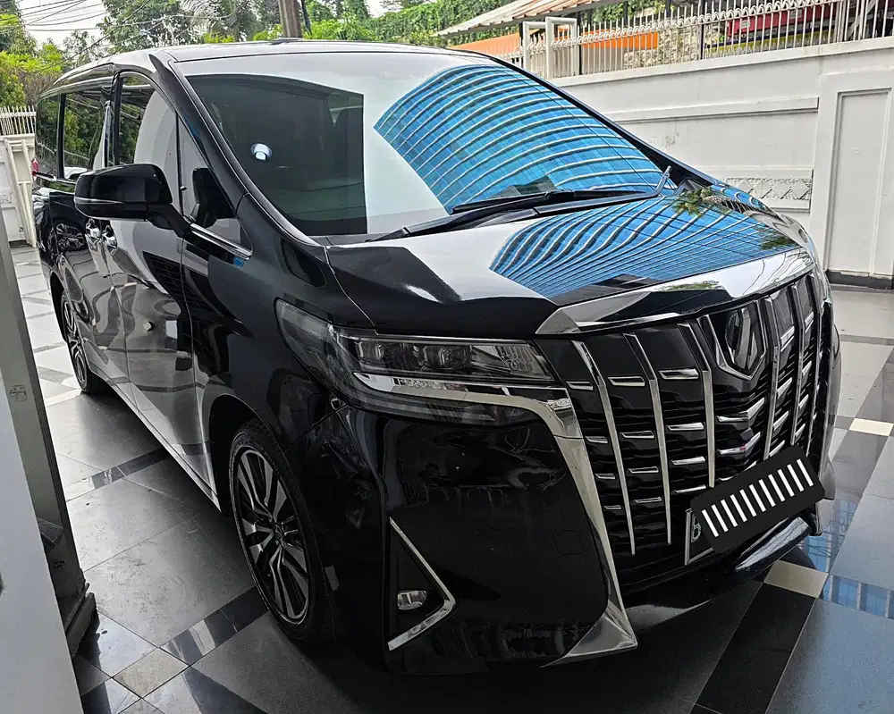 Toyota Alphard TSS 2.5G 2023 Nik 22 Km.39rb record