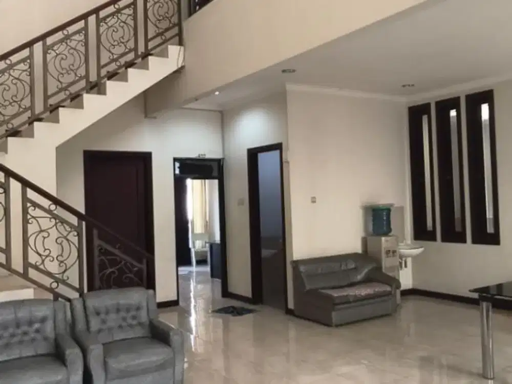 Disewakan Cepat Rumah Citraland Furnish Cluster Terdepan 4 Kamar