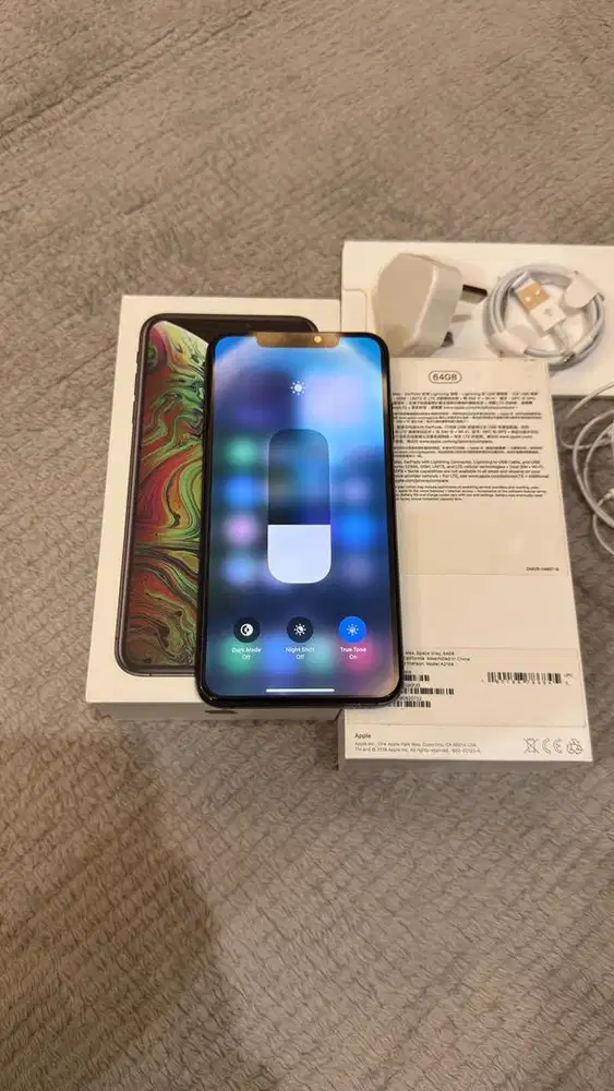 Iphone Xs Max 64GB Grey Lengkap Terdaftar