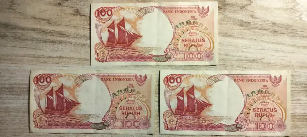 Perahu Pinisi Uang Kertas