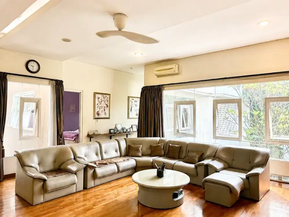 Rumah Sutera Buana Tangerang 14x25 6+2KT SHM Free AC 14 Unit