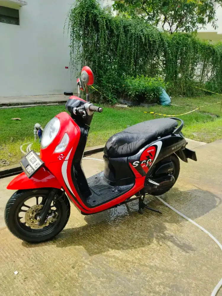 SCOPY MERAH HITAM 2023 MULUS