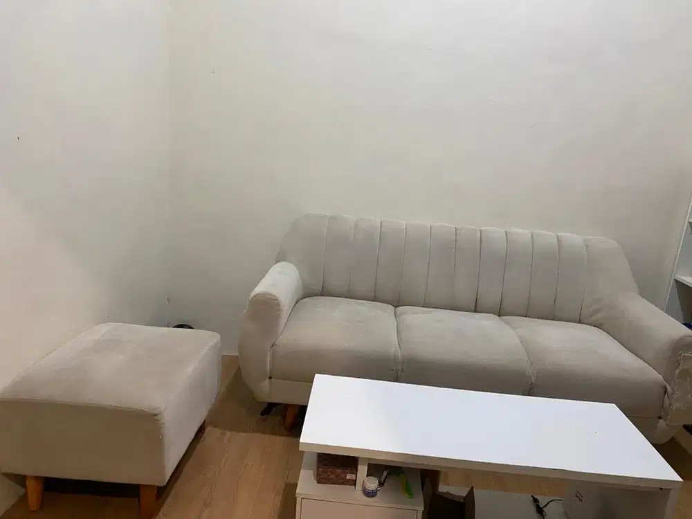 Sofa minimalis bahan midili