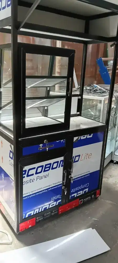 Gerobak aluminium ada etalase ayam goreng bisa di pasang atau di copot