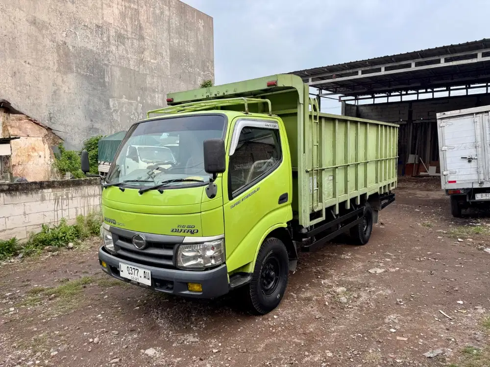 Hino Dutro Bak 110SDL Long 4rd 2014 Km100rb