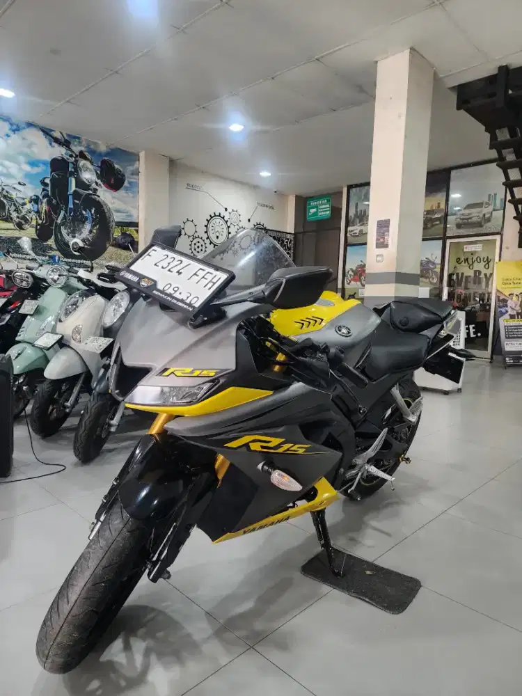 All new R 15 vva 2020