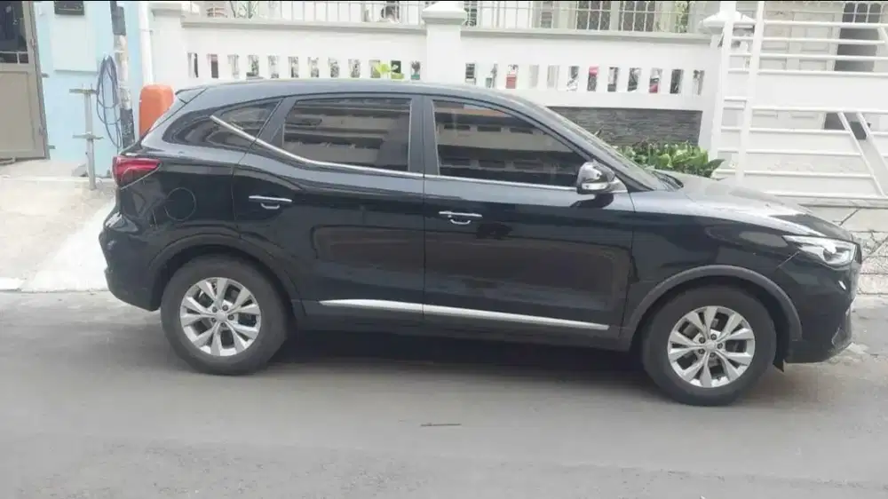 Mg zs 2021 hitam 1 tgn