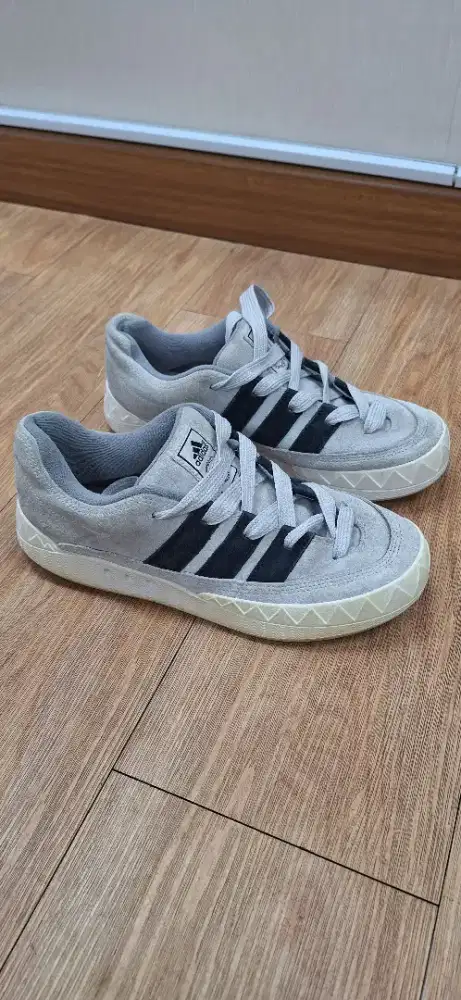 Adidas Three Stripes Suede size 41.5