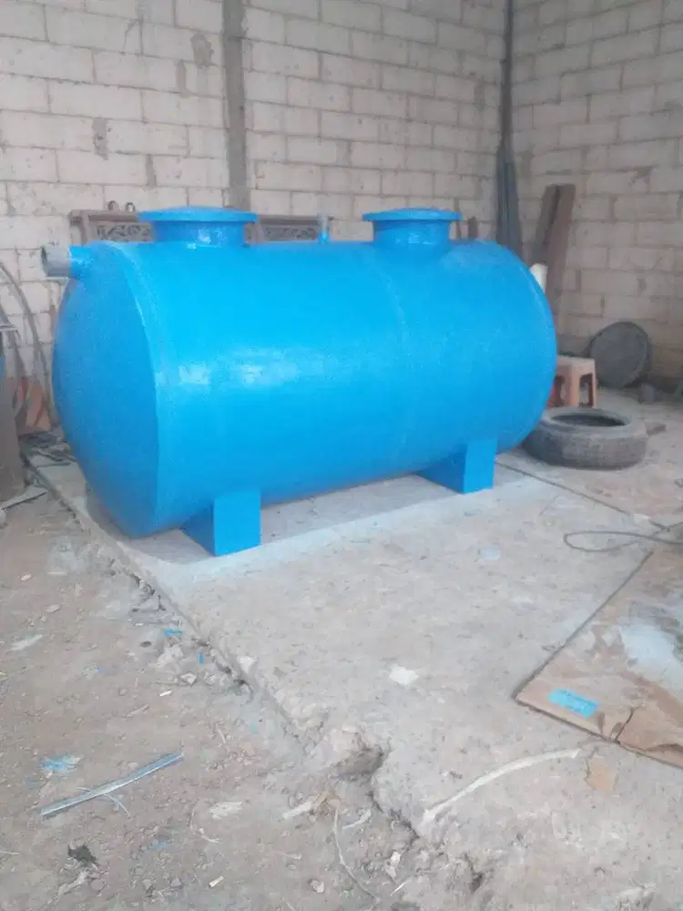 Tandon air dan saptictank dan bak sampah