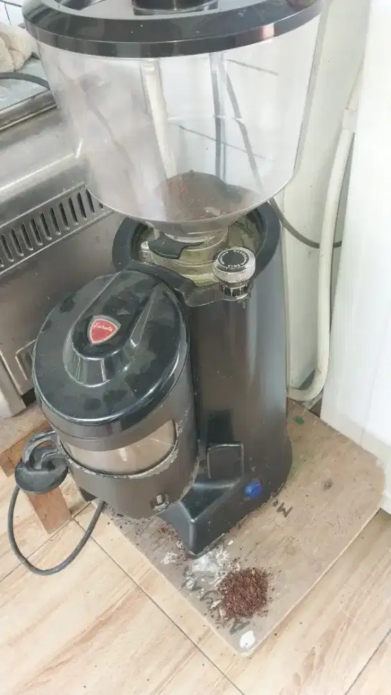 Grinder merek eureka