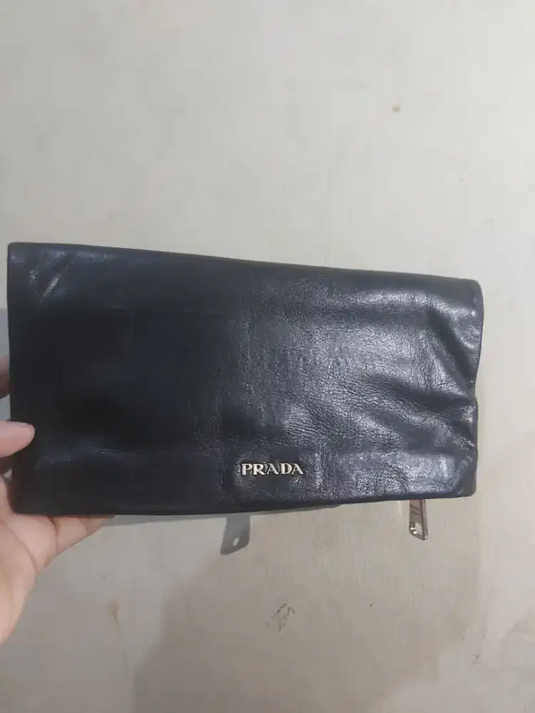 Clutch prada leather