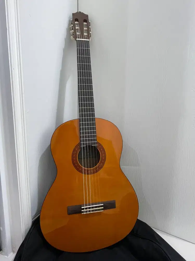 GITAR CLASSIC YAMAHA C40