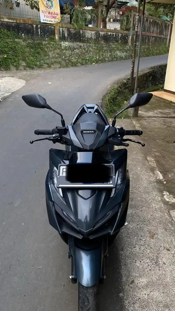 Vario 160 tangan pertama 2023