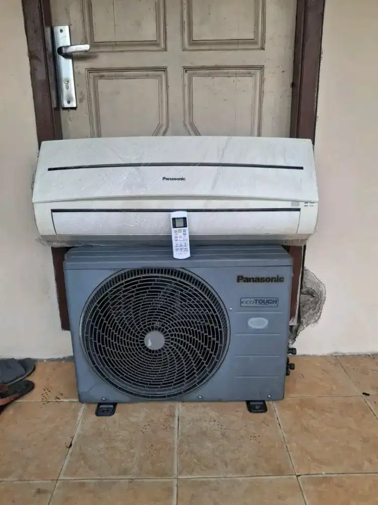 Ac second Panasonic 1/2 PK R32 bergaransi