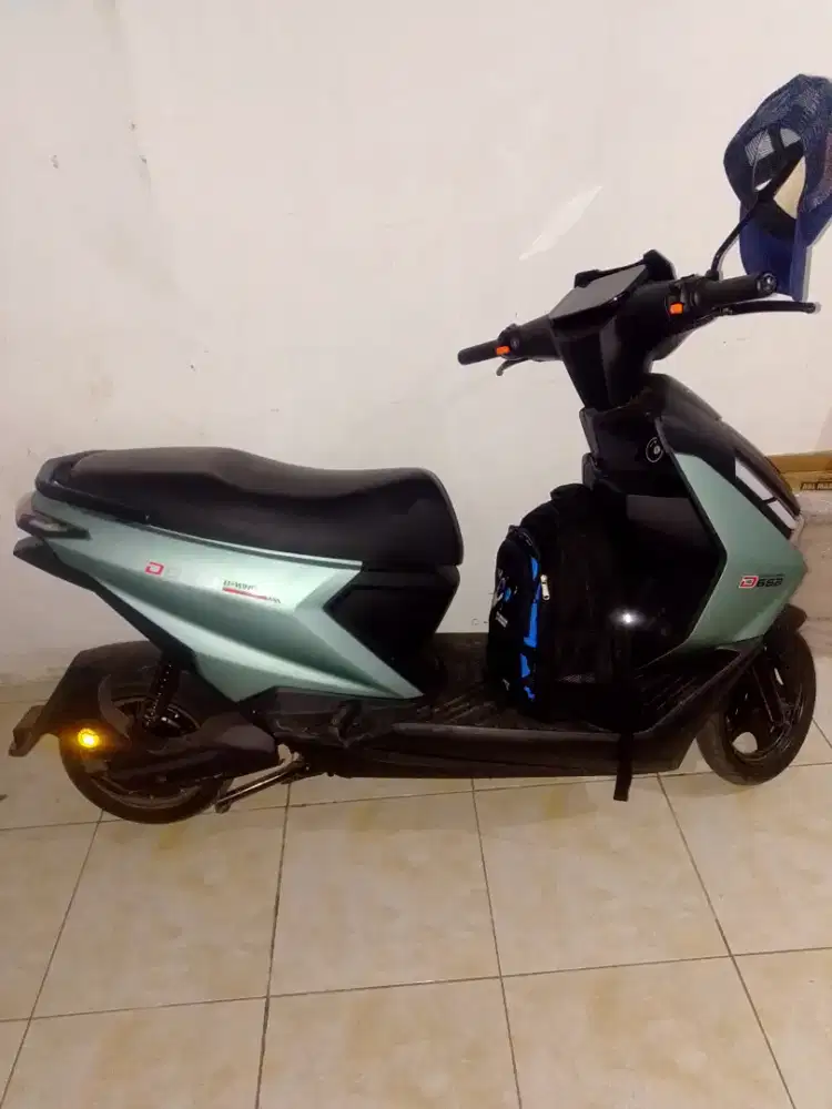 Sepeda listrik Uwinfly D66B