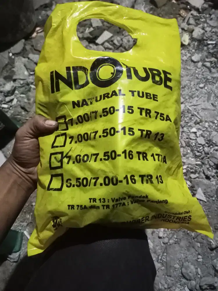 Ban dalam ukuran 7.00/7.50-16 TR 177A