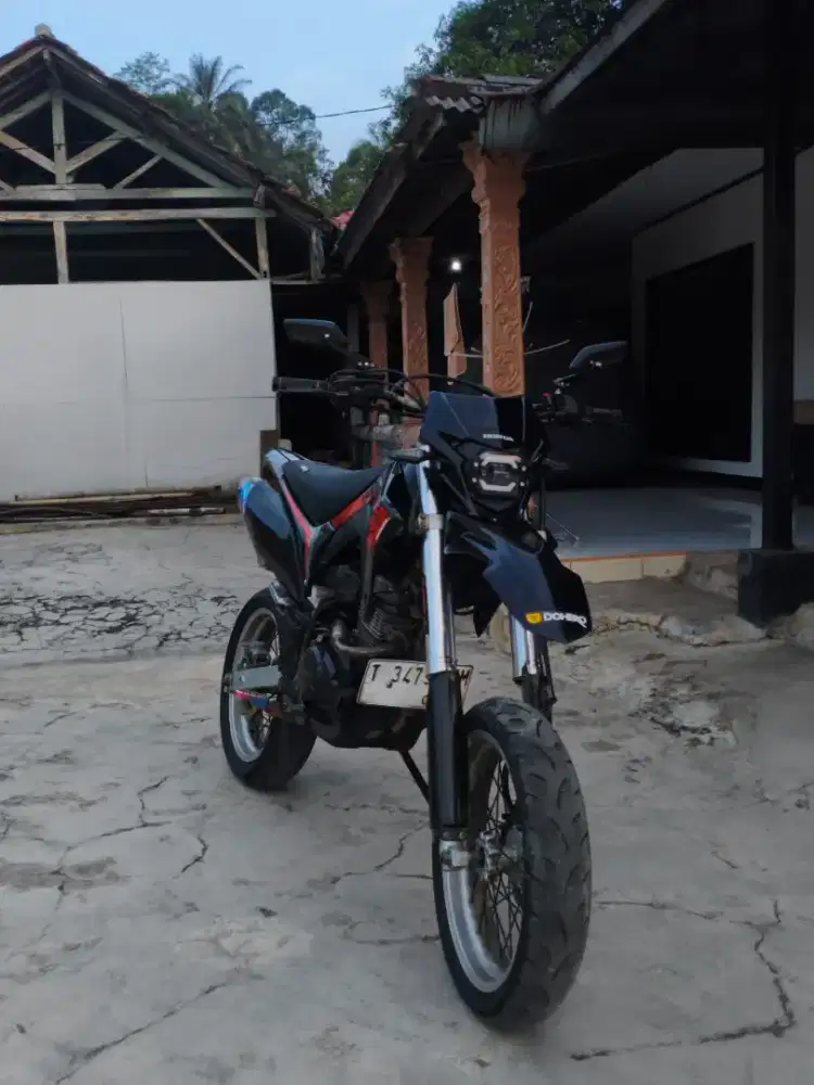 CRF 150 super moto