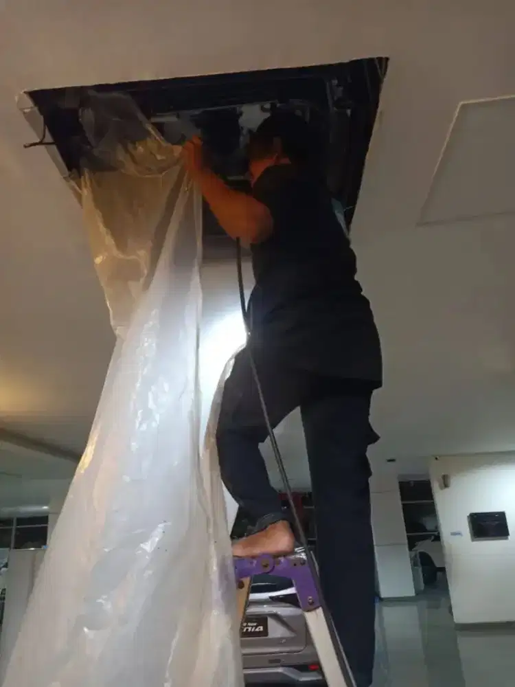 Menerima jasa servis AC/kulkas dan mesin cuci