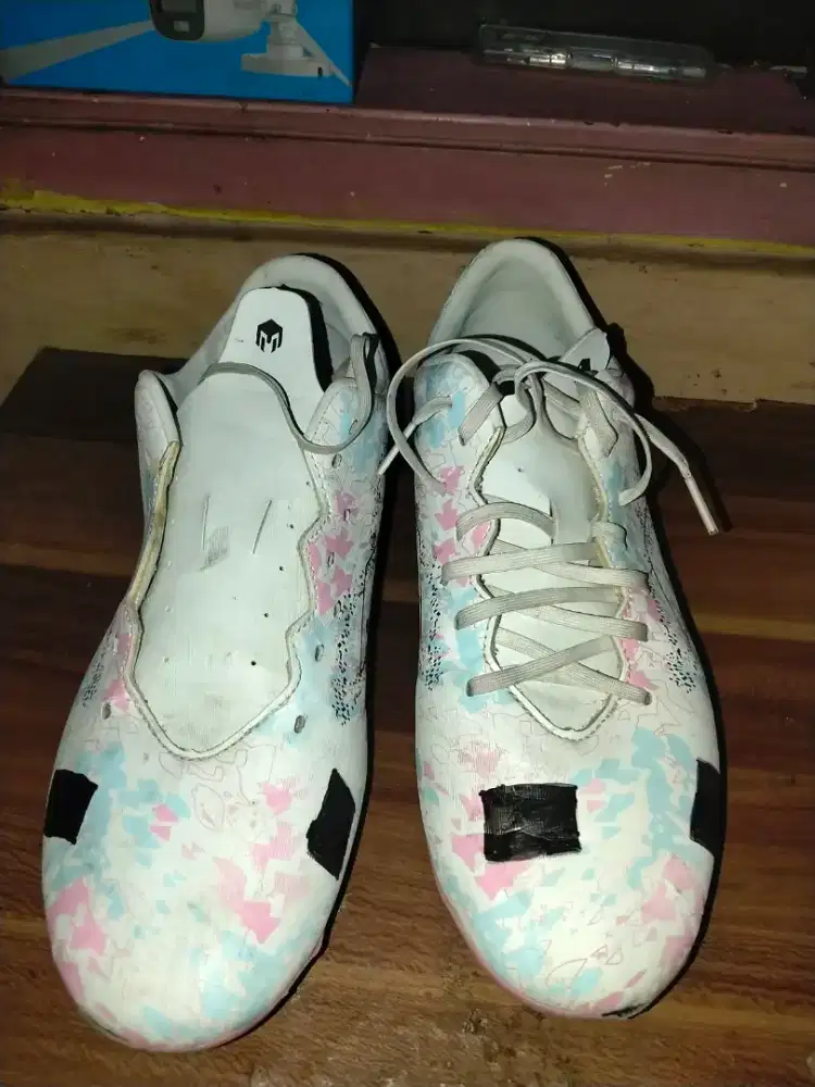 JUAL CEPAT!!! Sepatu Bola MILLS